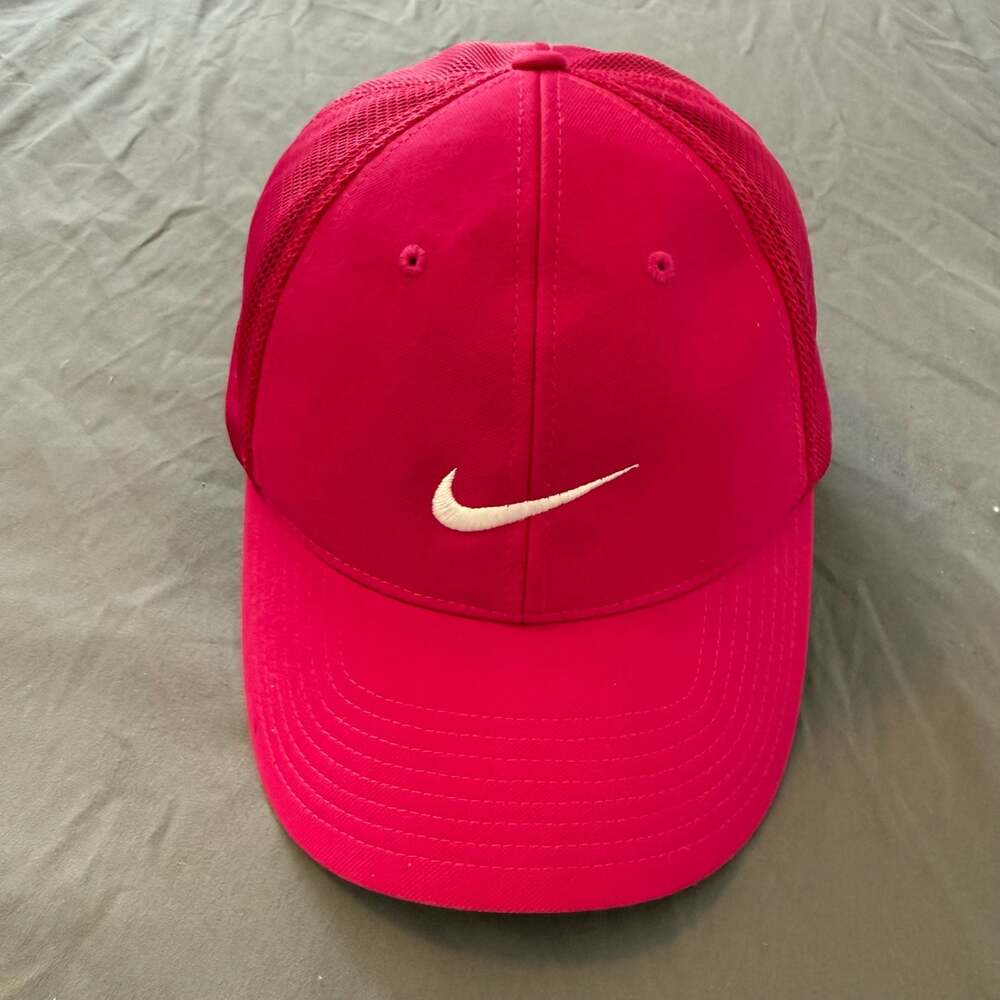 Nike Golf Dri-FIT AeroBill Mesh Hat Pink L/XL Fitted Swoosh Cap